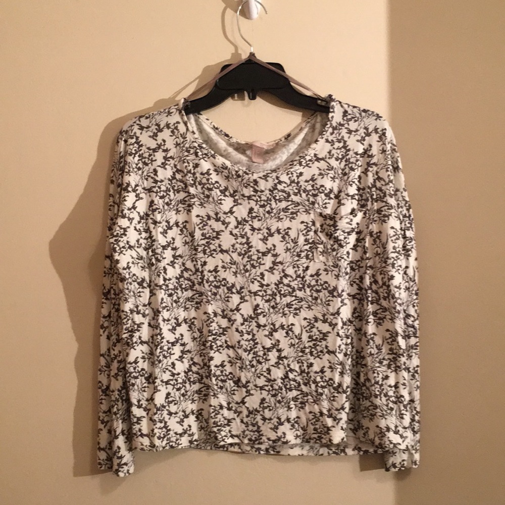 Forever 21 | Floral Long Sleeve Pocket Tee